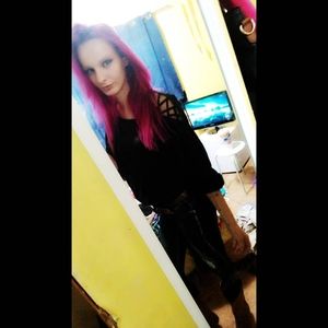 Meet your Posher, Lisa